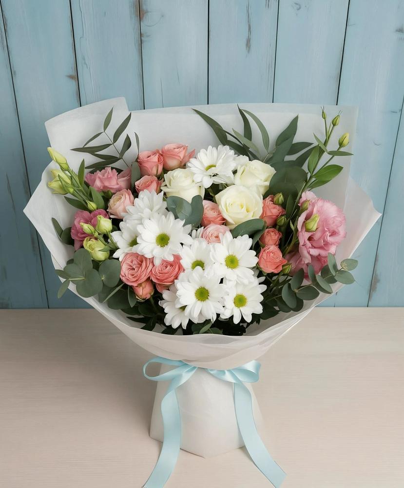Букет цветов из: Розы, Лизиантусы и Хризантемы в Тавде