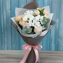 Букет цветов из:  Хризантемы и Розы в Тавде