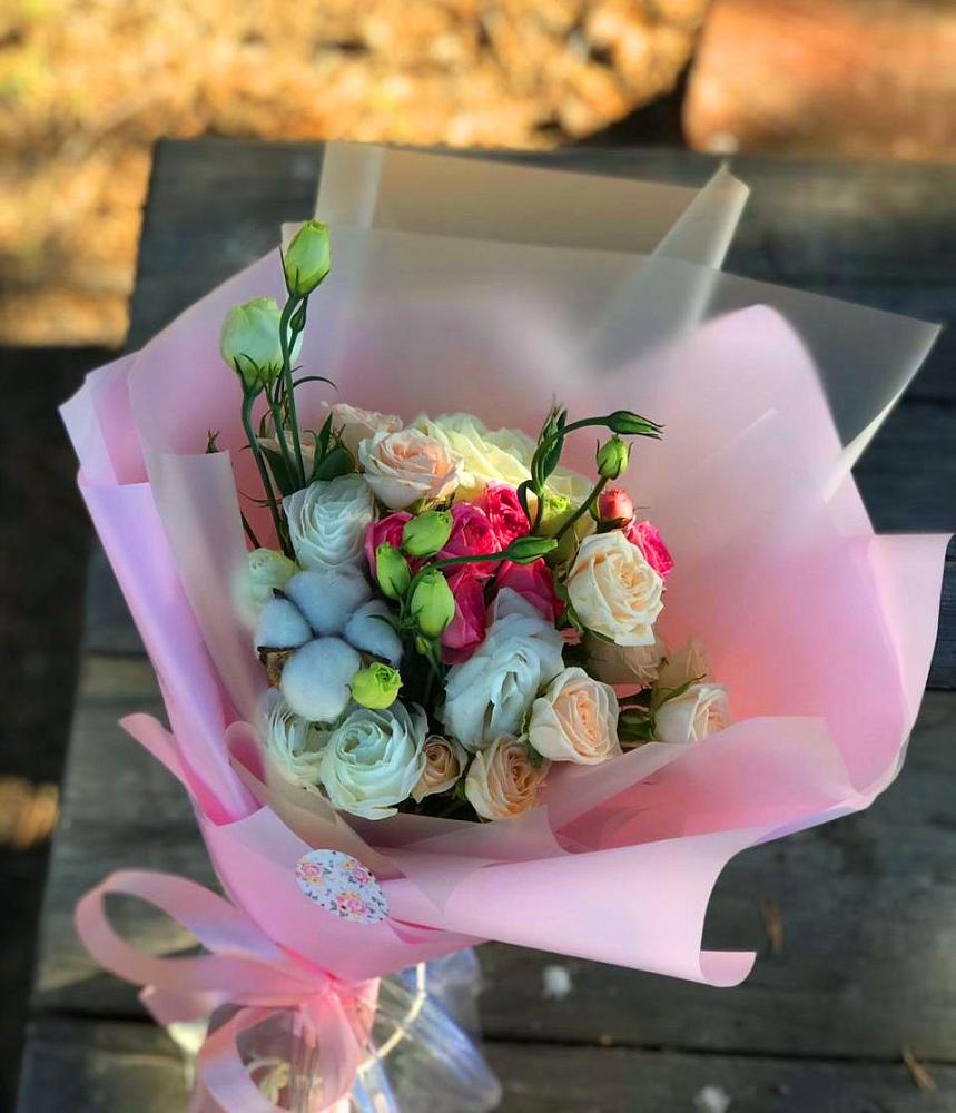 Букет цветов из: Розы и Лизиантусы в Тавде