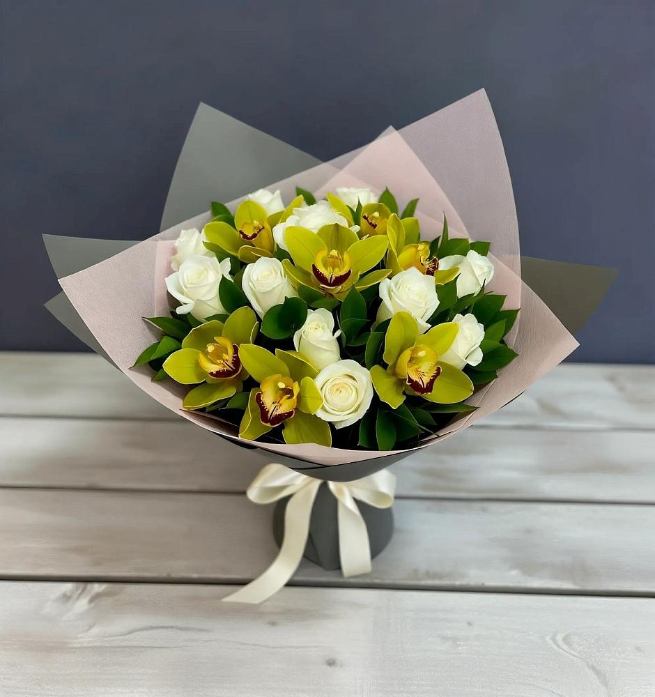 Букет цветов из: Орхидеи и Розы в Тавде