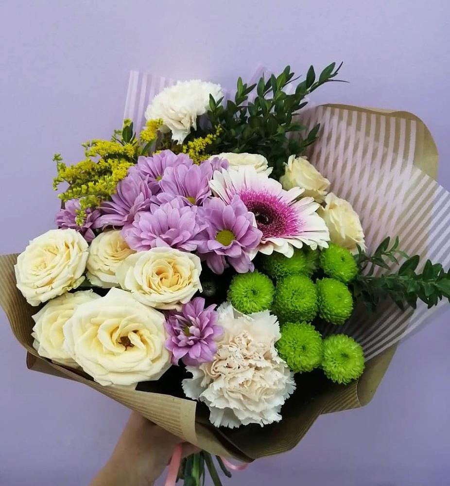 Букет цветов из: Хризантемы, Розы, Гвоздики и Герберы в Тавде