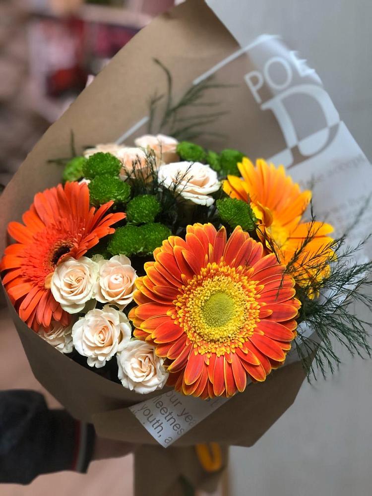 Букет цветов из: Герберы, Хризантемы и Розы в Тавде