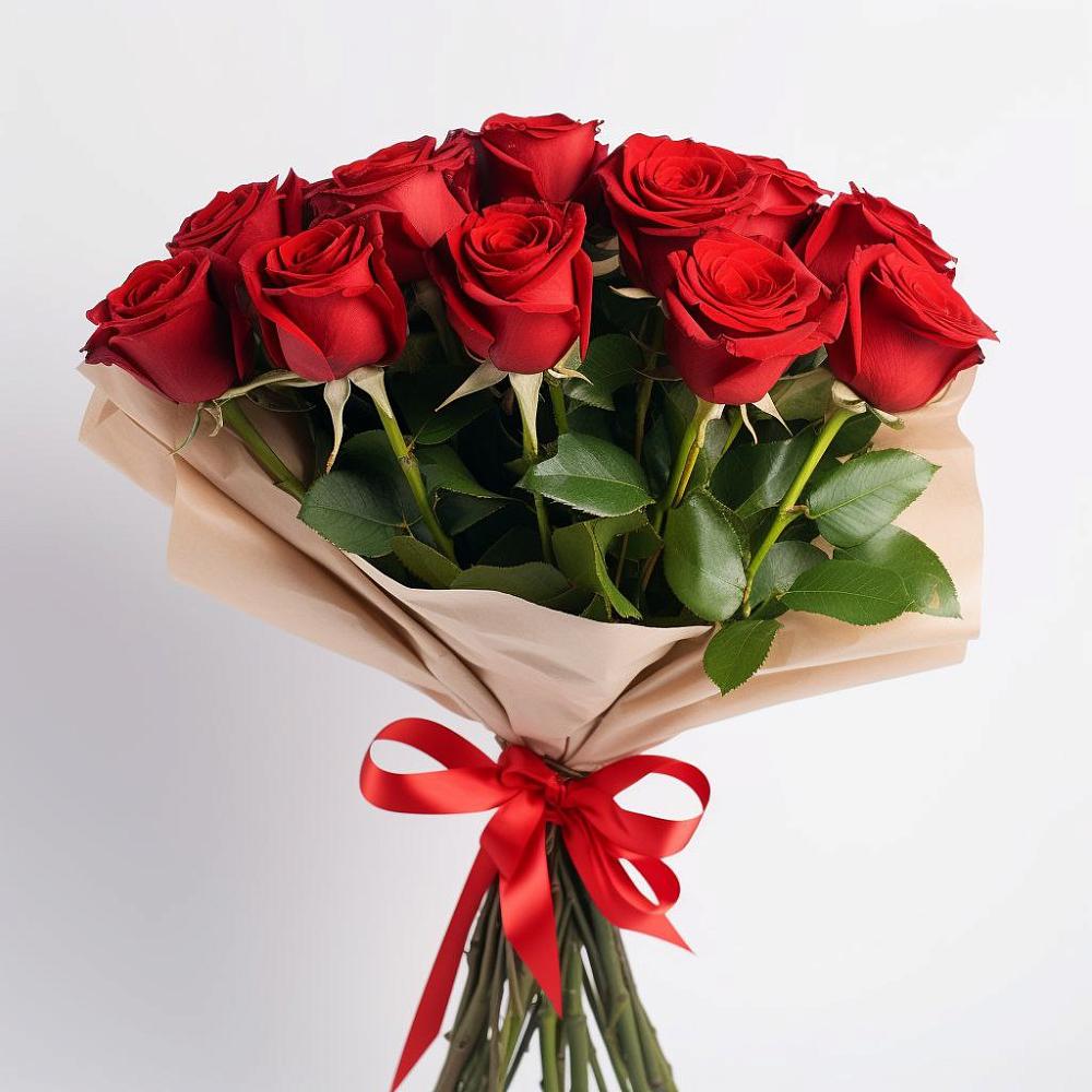 Букет 11 Красных роз Эдлесс Лав в Тавде